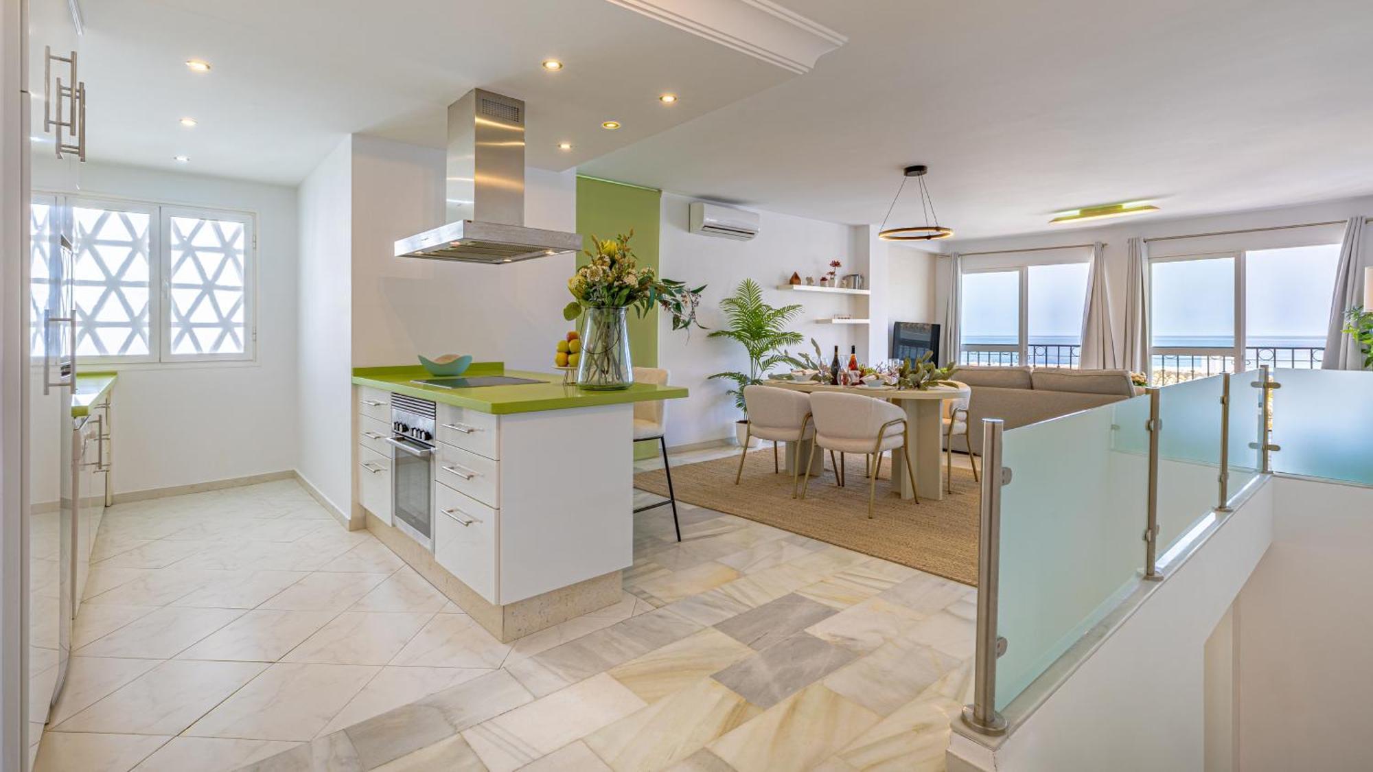 Vacation Marbella I Sea Views, 24-7 Security, Parking, Walk To Everything In Luxurious Puerto Banus Exterior photo